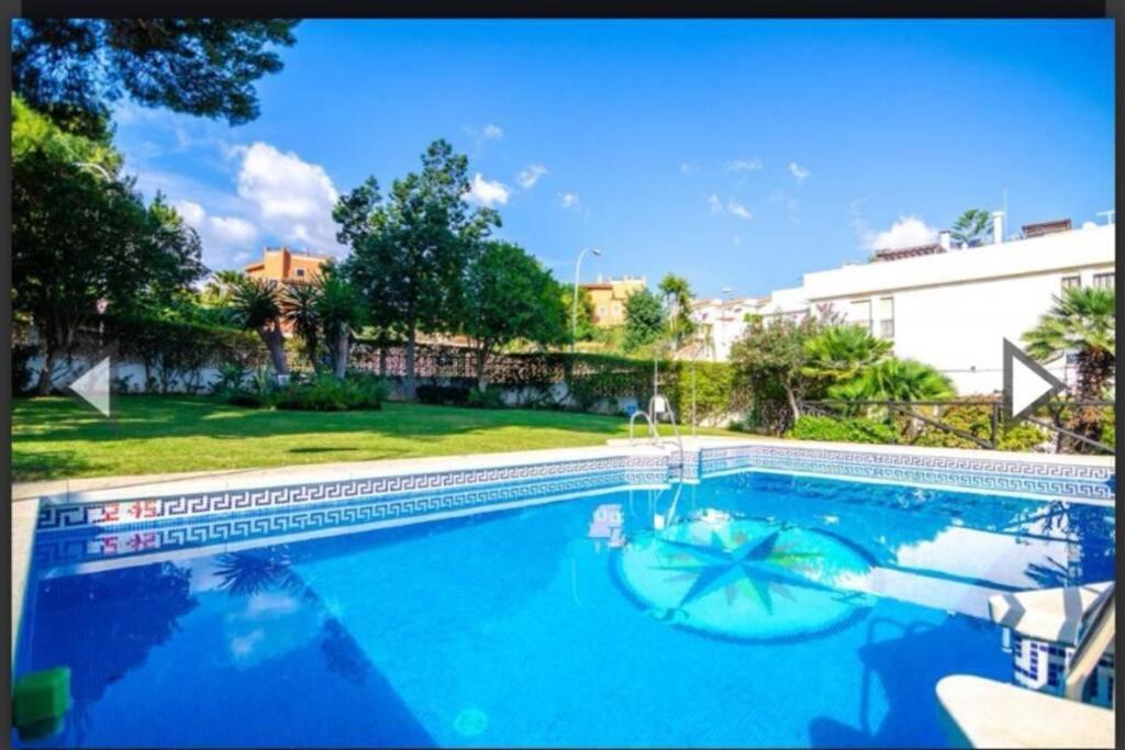 Apartamento La Dorada ตอร์เรโมลิโนส ภายนอก รูปภาพ